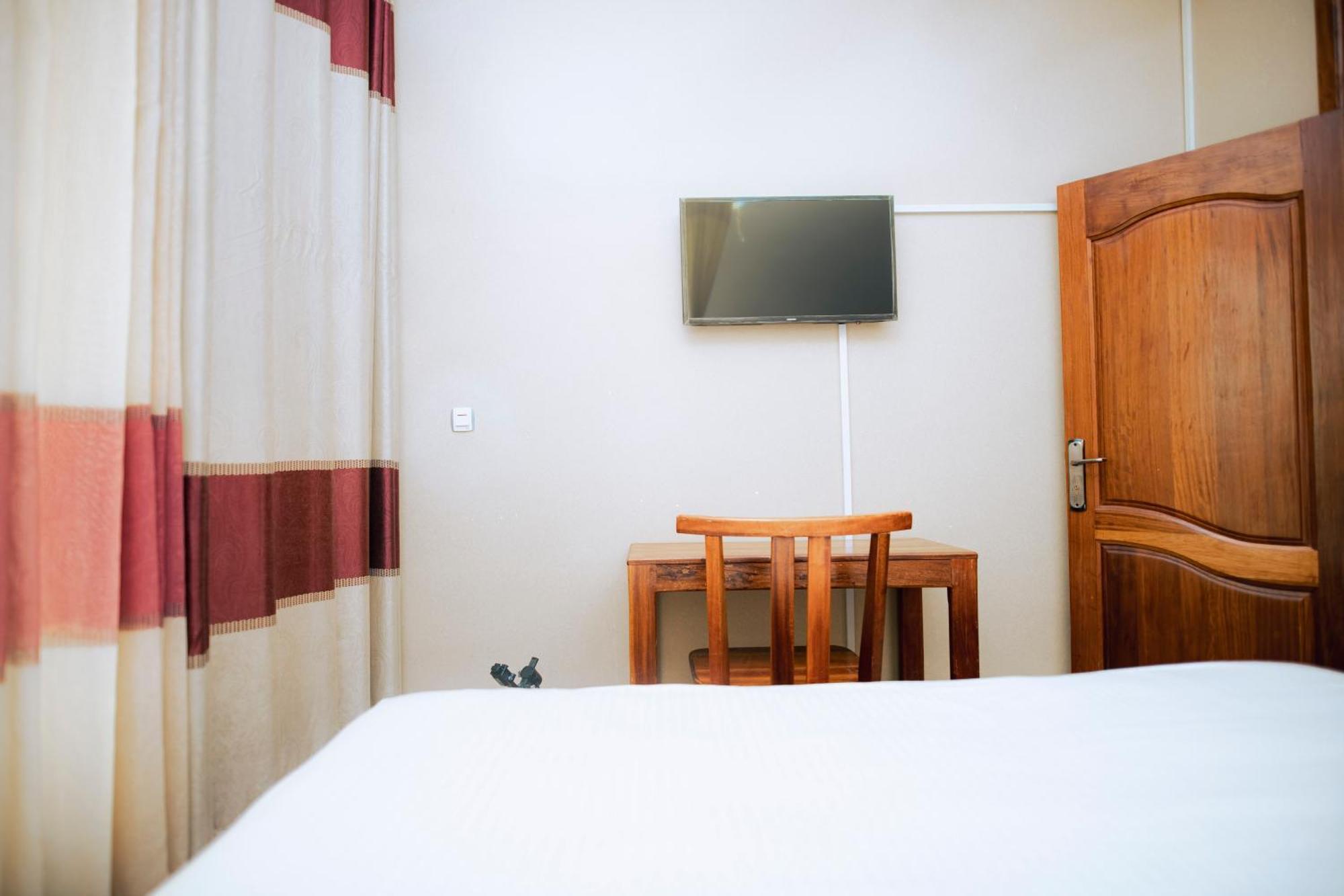 Peace Guest House Muhari Exteriér fotografie